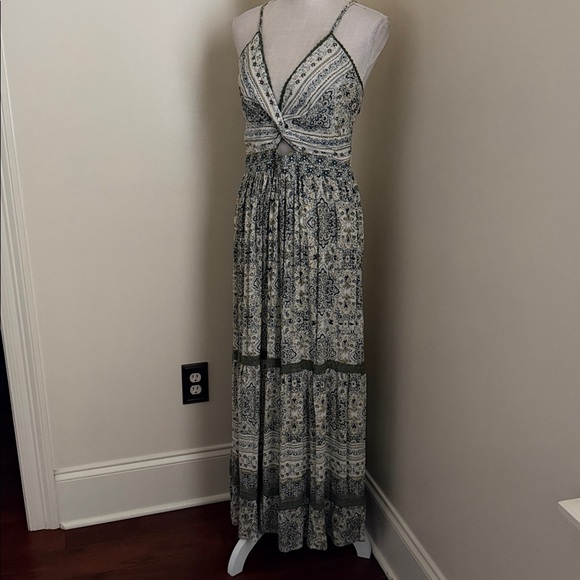 New Angie Green and White Patterned Maxi Dress - Picture 8 of 16